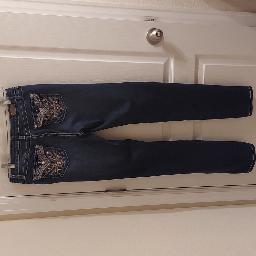 EUC Earl Jeans Barely Boot cut Jeans